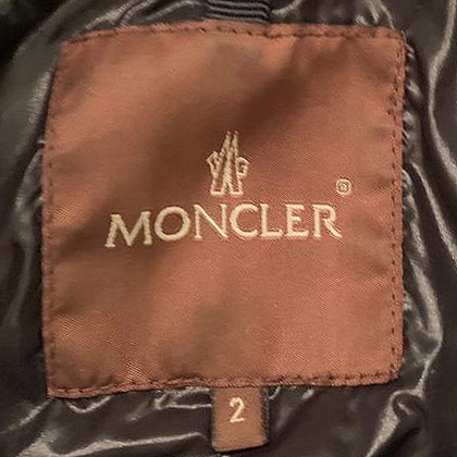 Moncler Expert - Details about vintage Moncler jackets